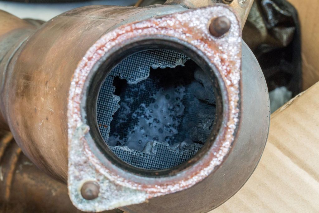 1M has high flow cats in downpipe??? Page 2