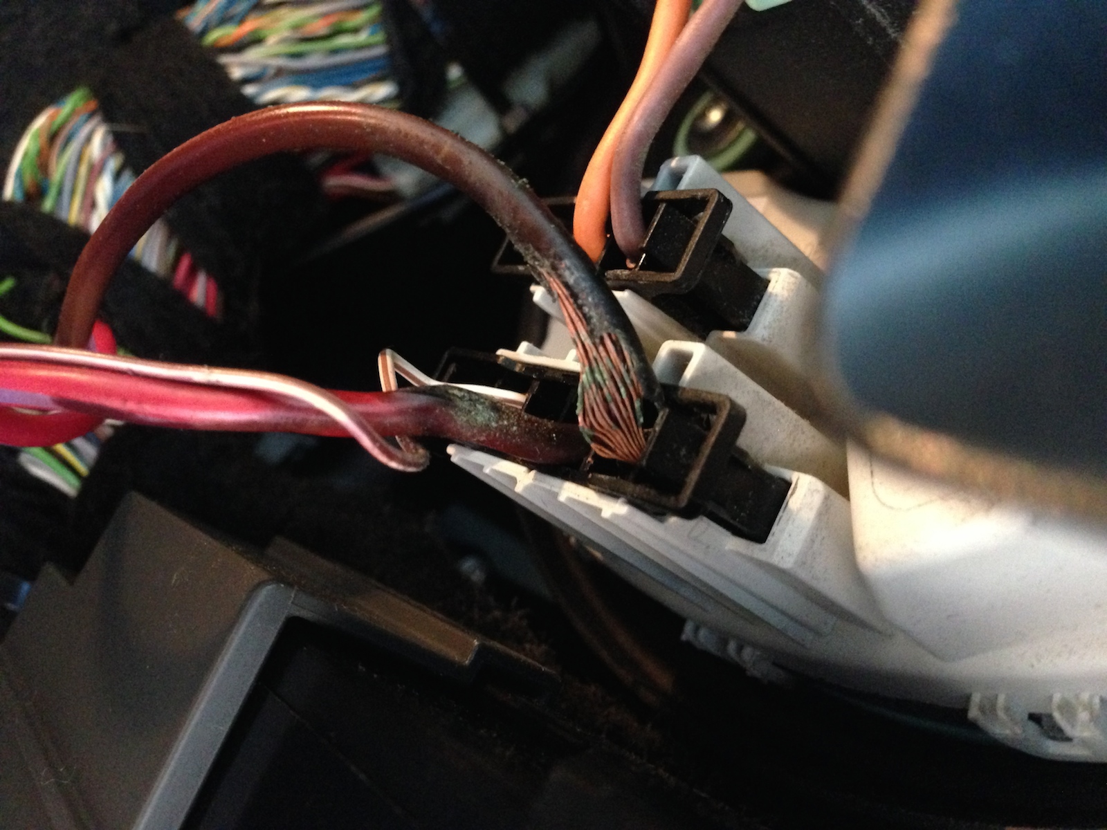 Name:  blower motor wiring  e9x   IMG_0959.jpg
Views: 5744
Size:  598.5 KB