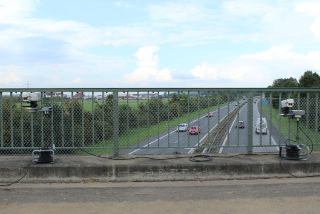 Name:  Blitzer BA A73 direction Nurnberg Hirschaid Bridge_9.jpg
Views: 791
Size:  41.6 KB