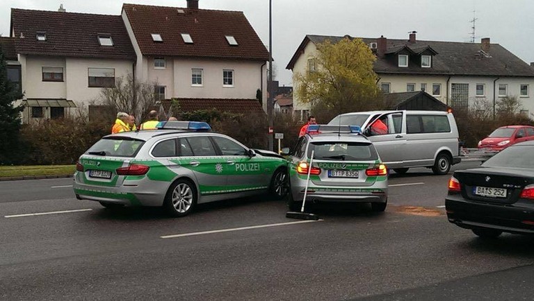 Name:  polizei crash.jpg
Views: 1238
Size:  98.9 KB