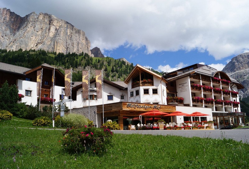 Name:  Sella  Hotel Kolfuschgerhof     10499343_704382849598048_534667051736844303_o.jpg
Views: 26205
Size:  155.6 KB