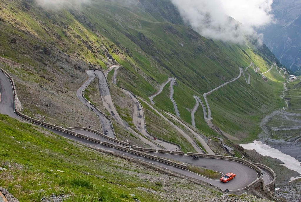 Name:  stelvio pass 004.jpg
Views: 1961
Size:  261.3 KB