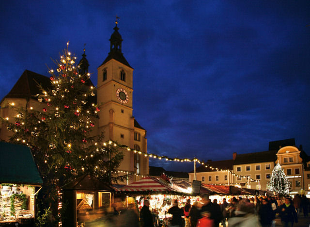 Name:  christkindlmarkt-regensburg.jpg
Views: 838
Size:  65.8 KB