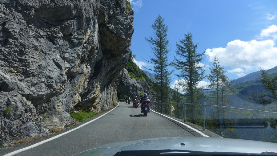 Name:  Furka Pass  P1080556.jpg
Views: 5150
Size:  189.9 KB