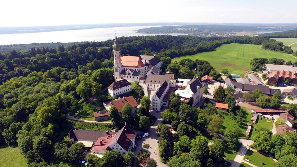 Name:  Kloster Andrechs11406952_10153334956172383_5282984285131791715_n.jpg
Views: 18805
Size:  101.7 KB