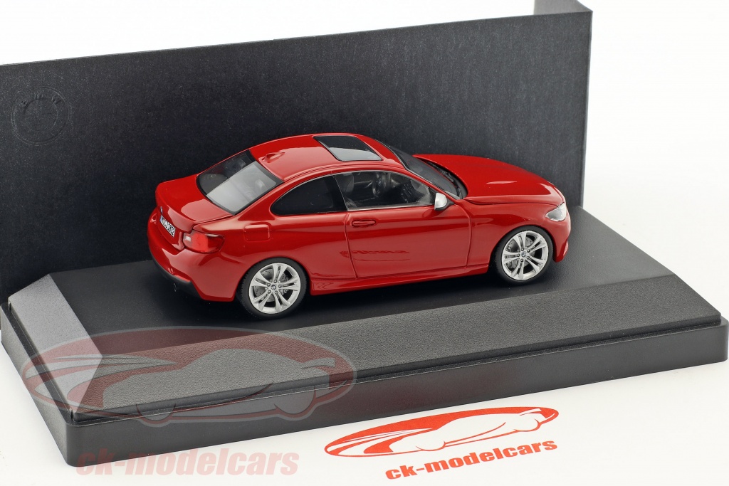 Name:  minichamps_1_43_bmw_2_series_coupe_f22_red_8042233 (1).jpg
Views: 1148
Size:  213.9 KB