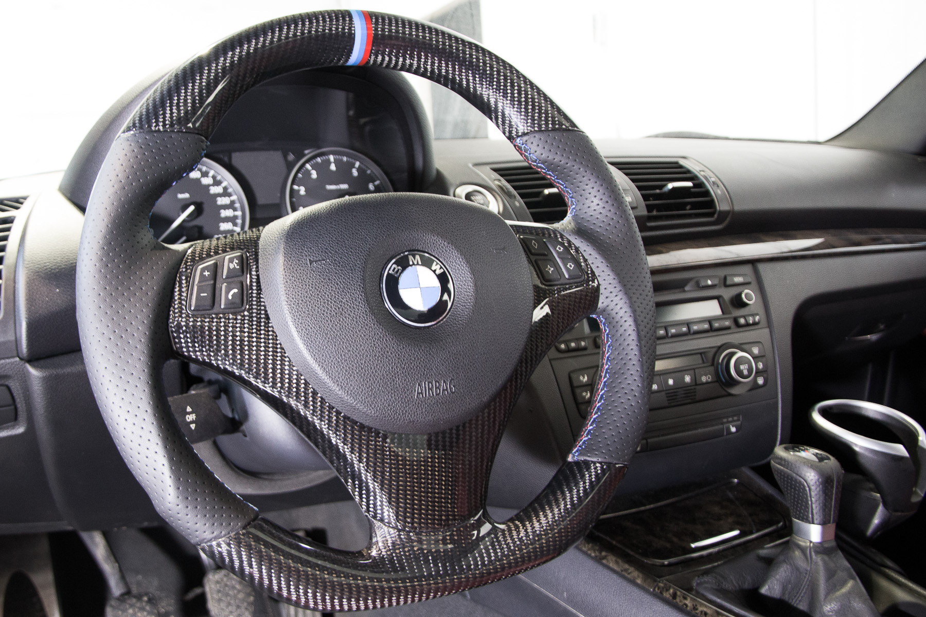 Name:  BMW-E92-cf-steering-wheel-2.jpg
Views: 2762
Size:  683.1 KB