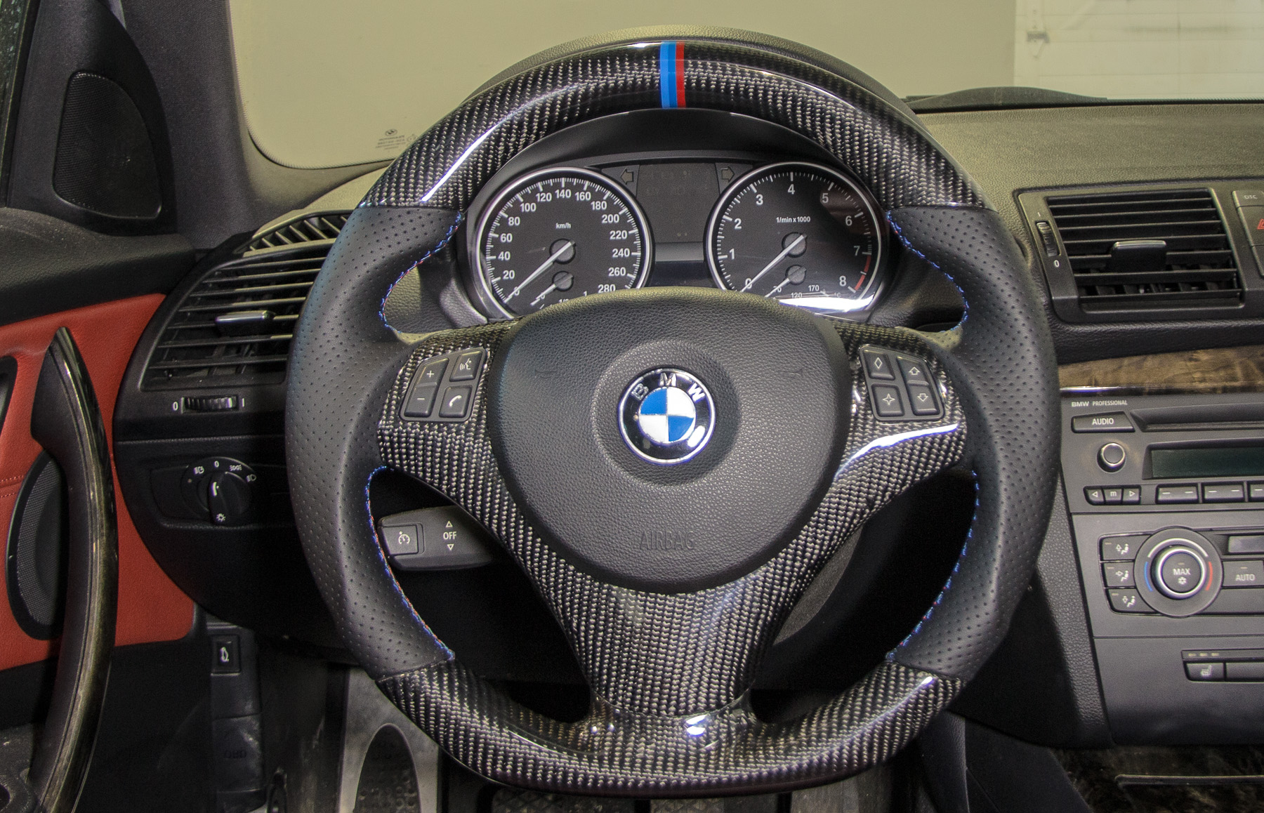 Name:  BMW-E92-cf-steering-wheel-5.jpg
Views: 2734
Size:  753.2 KB