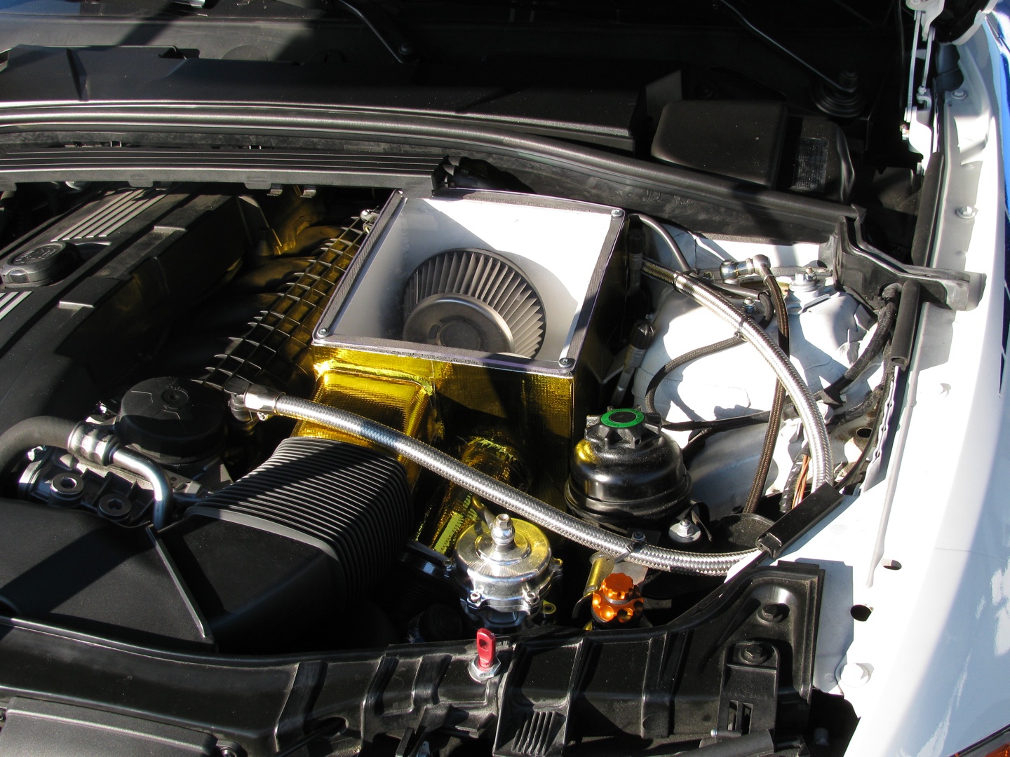 Name:  BRR 135i intake fr sm.jpg
Views: 6276
Size:  495.1 KB