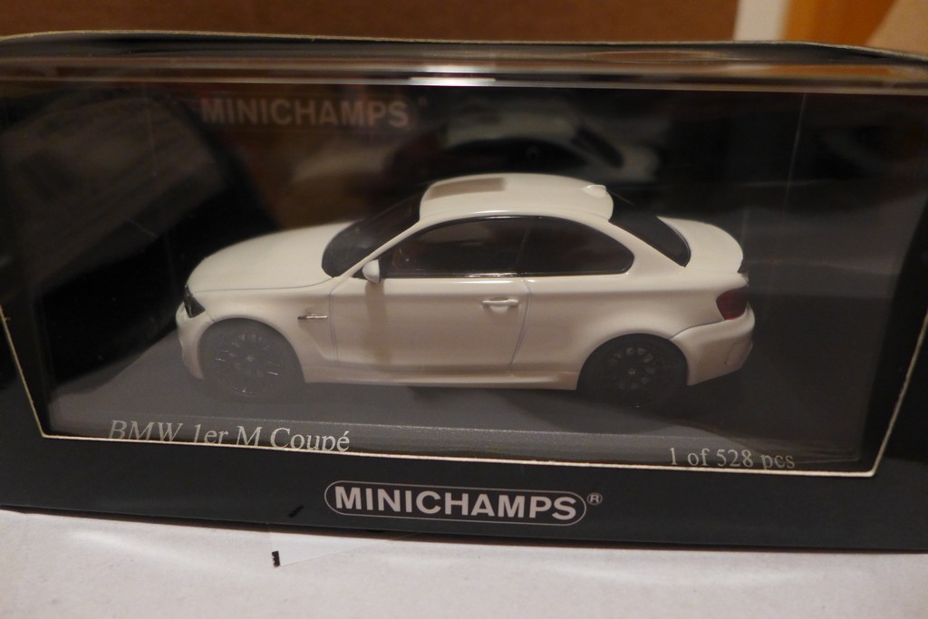 Name:  Minichamps 1m  P1140120.jpg
Views: 1159
Size:  124.8 KB