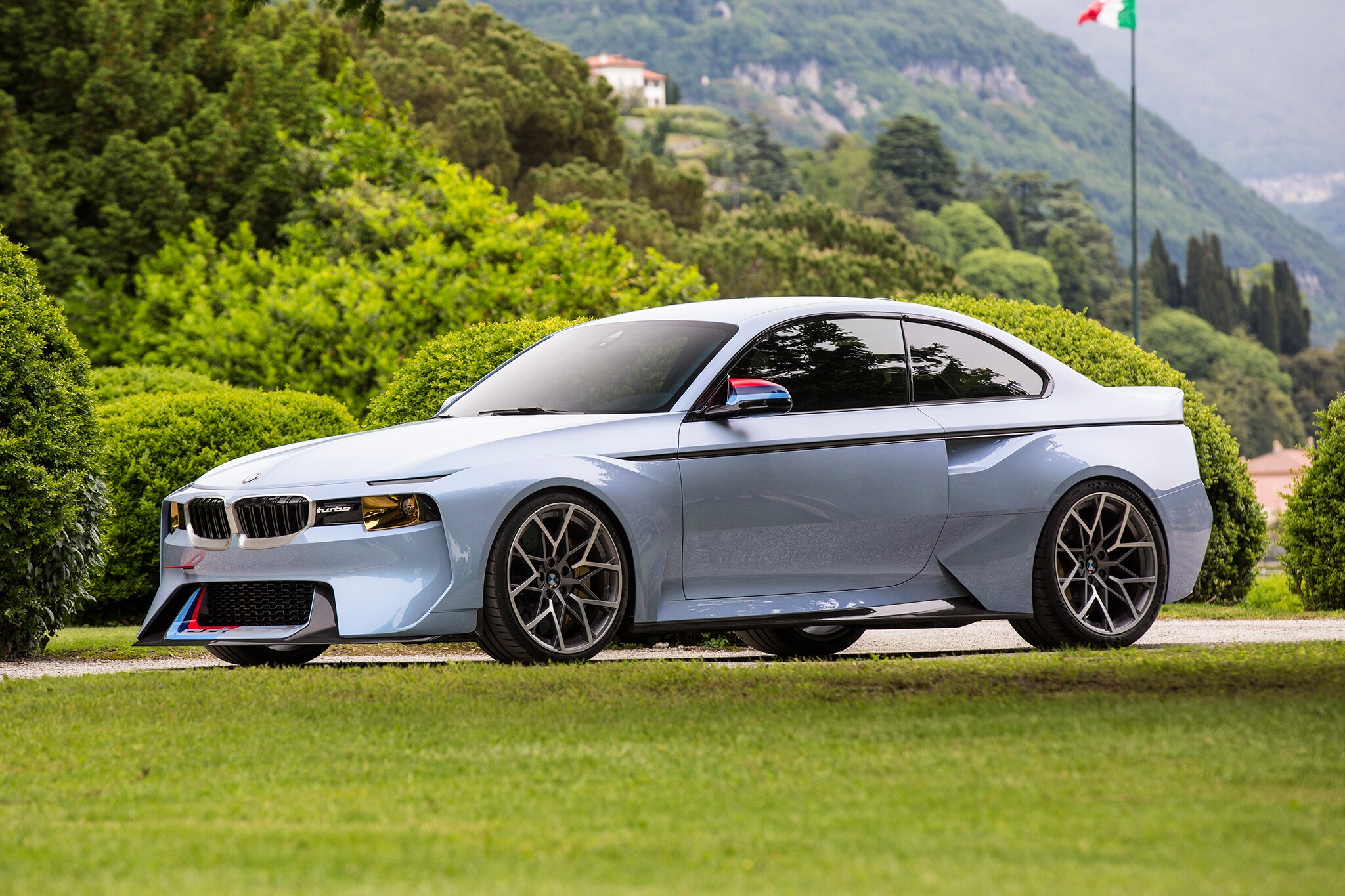 Name:  BMW-2002-Hommage-concept-front-three-quarter-04.jpg
Views: 946
Size:  585.2 KB