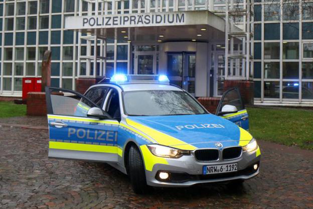 Name:  Polizei 5475158_m3w624h416q75v44750_bmw318d2.jpg
Views: 378
Size:  48.9 KB