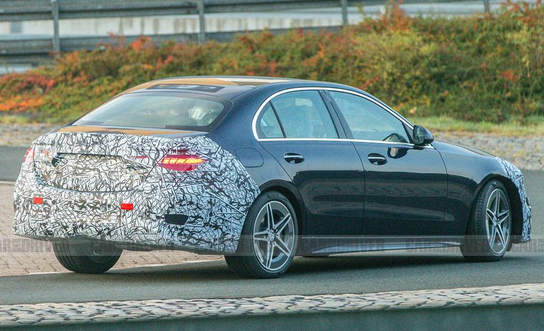 Name:  2022-mercedes-benz-c-class-spied-2-1603986316.jpg
Views: 1863
Size:  86.6 KB