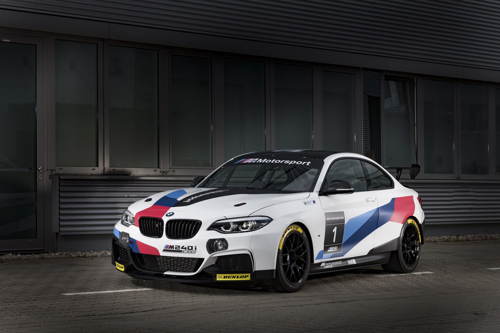 Name:  BMW-M240i-Racing-Car-04.jpg
Views: 11158
Size:  236.9 KB