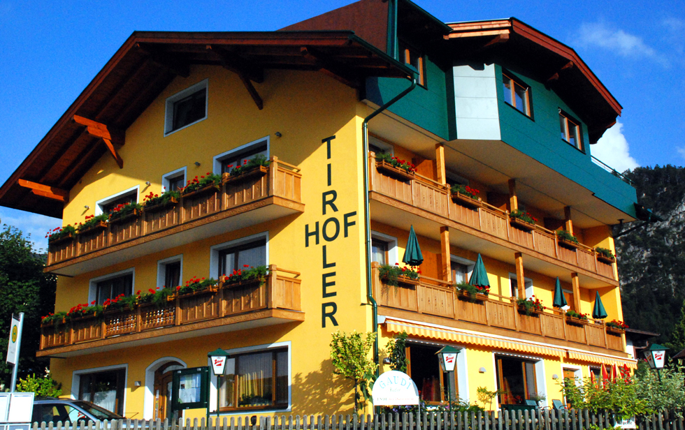 Name:  Tiroler Hof Kufstein  aussen.jpg
Views: 12201
Size:  768.4 KB