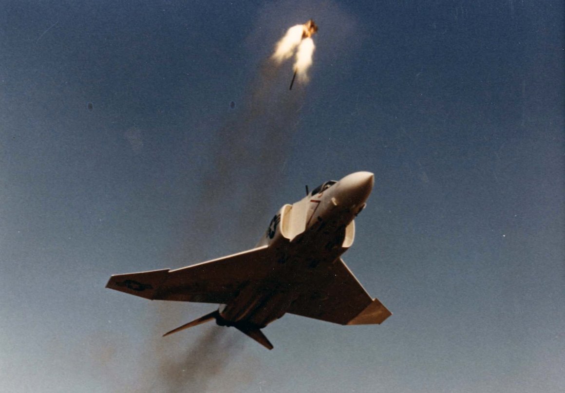 Name:  F-4S_Phantom_ejection_seat_test_1985.jpg
Views: 2810
Size:  99.6 KB