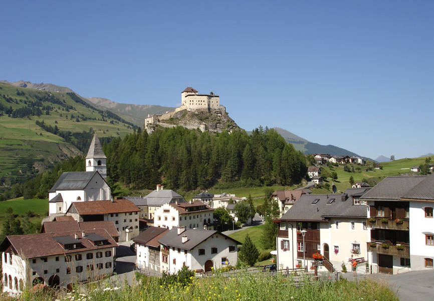 Name:  Schloss Tarasp   ee87b131cb.jpg
Views: 282
Size:  88.0 KB