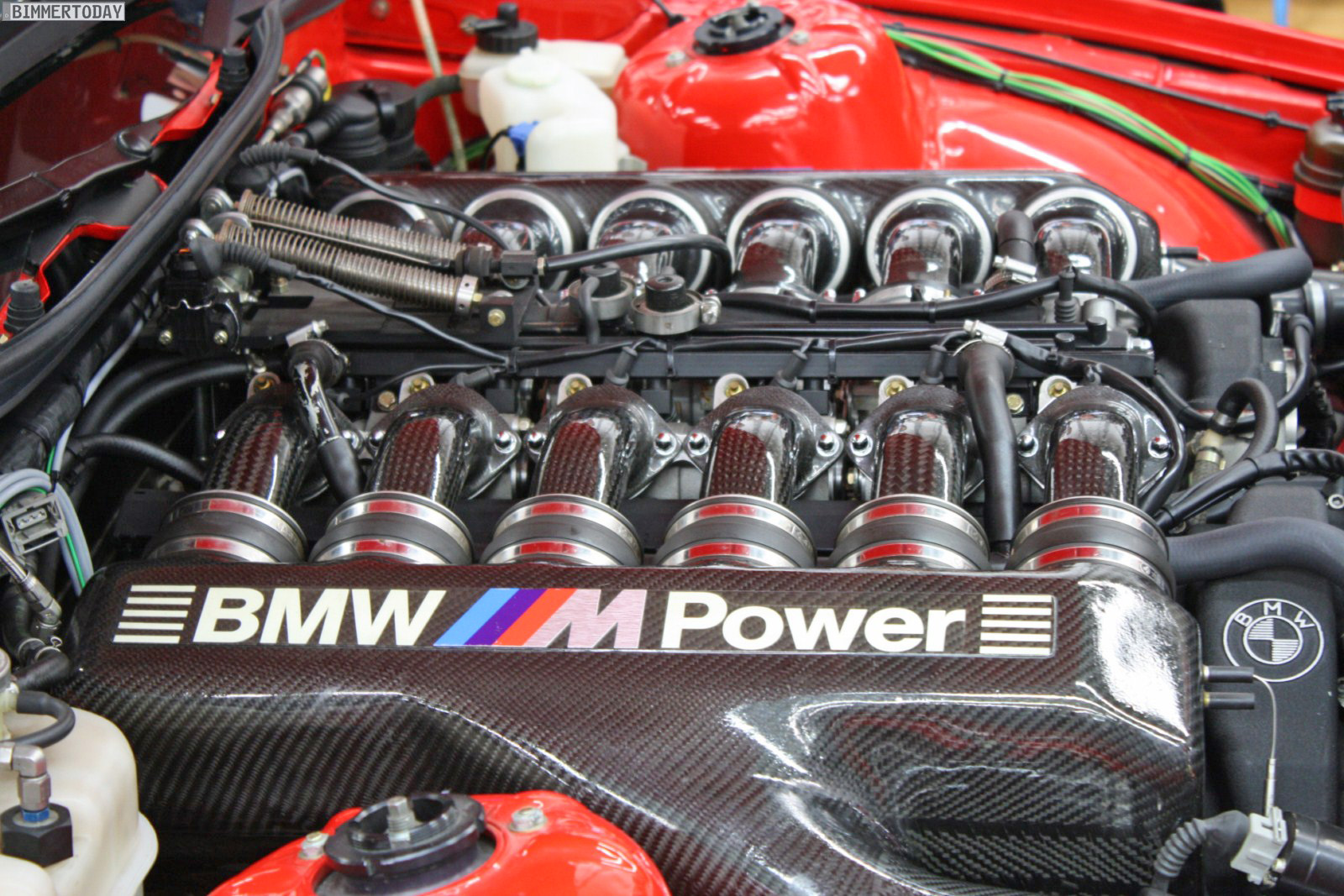 Name:  BMW-M8-Concept-E31-09.jpg
Views: 1555
Size:  548.3 KB