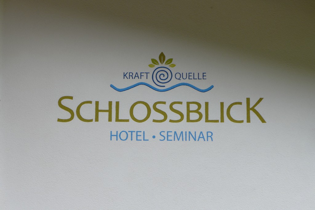 Name:  schloss Blick Hotel Kufstein   P1000990.jpg
Views: 10522
Size:  144.2 KB